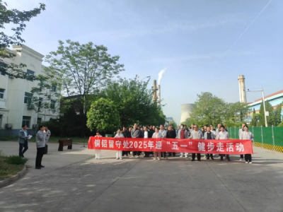 �~�X����̎�_չӭ����һ�������߻��