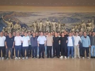 �X�V�Ͻ�ֹ�˾�_չ��̤���tɫ���E ���P(y��ng)�^�M(j��n)���������}�h�ջ��